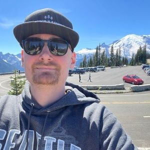 Meet your Posher, Mike